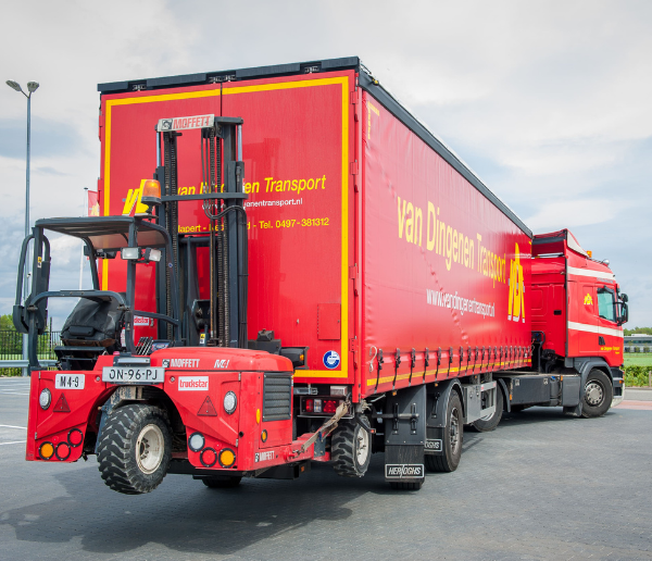 Kooiaaptransport VDT foto achterkant